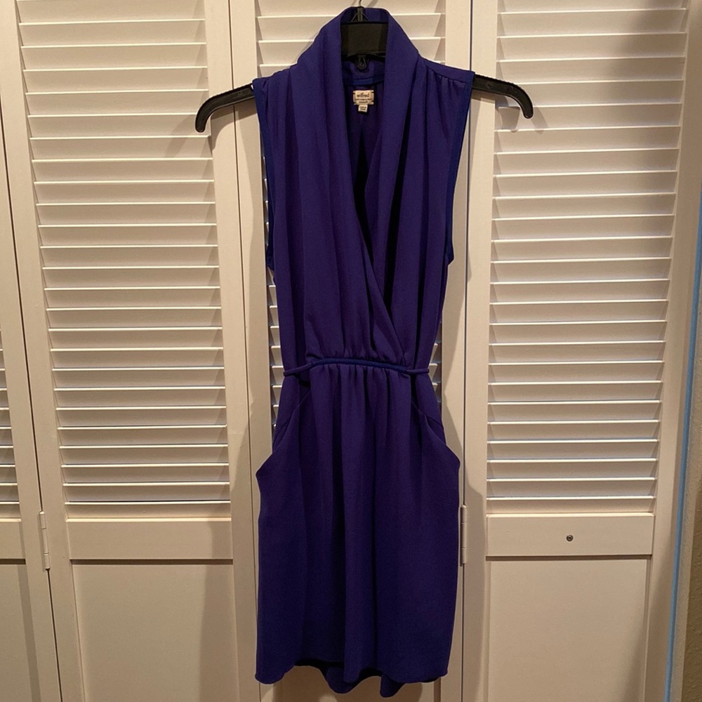 Aritzia Wilfred tie back dress with pockets